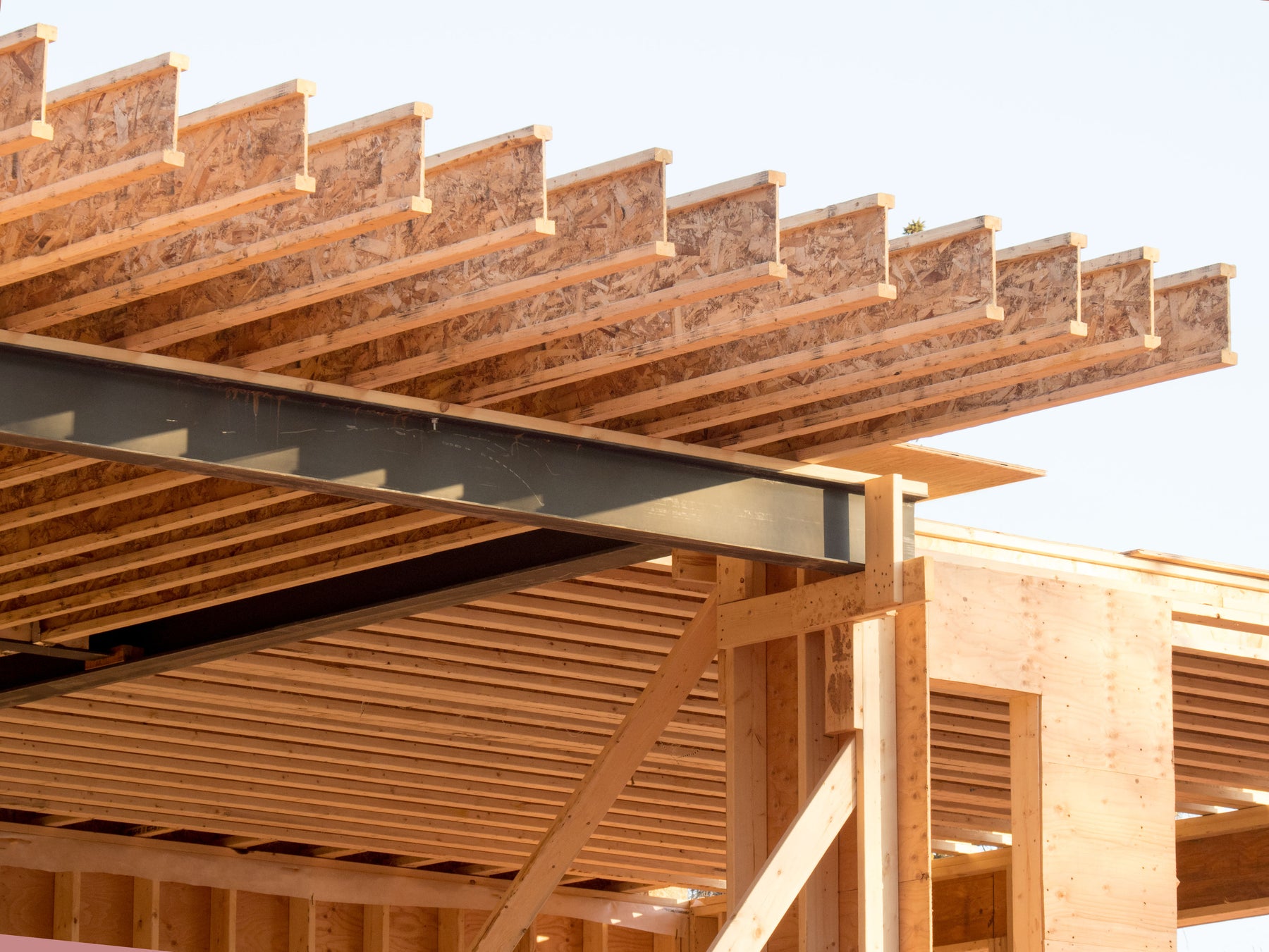 Understanding the Differences Between LSL, LVL, and I-Joists